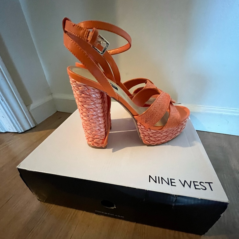 Platform sandals